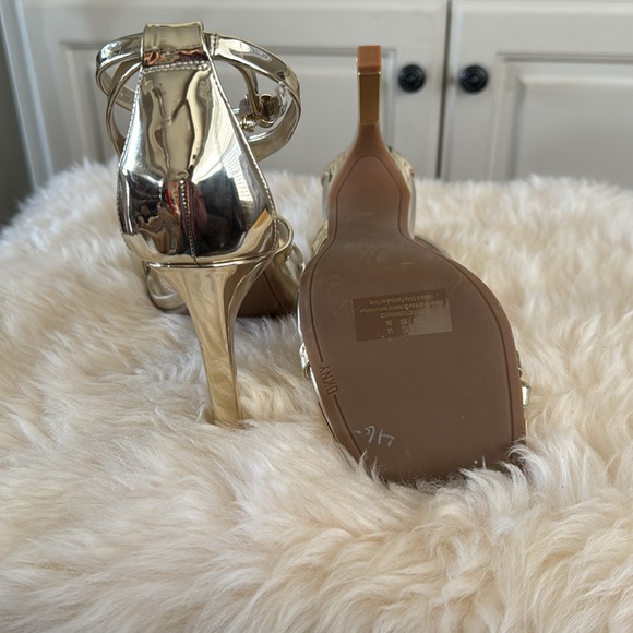 DKNY Women's Strappy Heeled Sandal size 7.5m - Picture 3 of 5